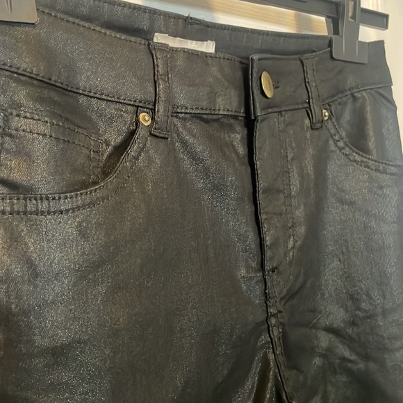 Never worn H&M pants/black denim - Picture 2 of 3